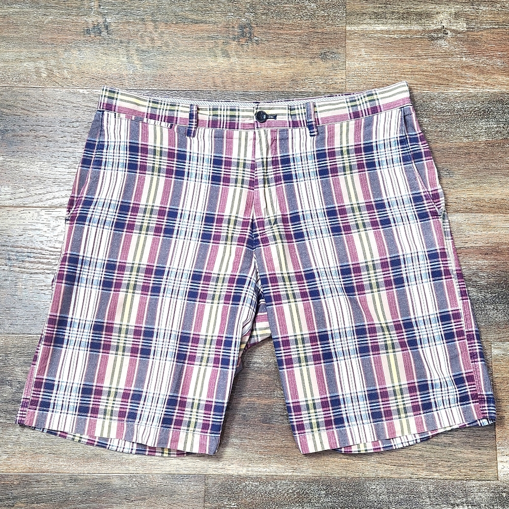 Banana Republic Plaid Shorts Summer of 2014 Size 36